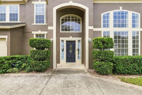 House in Lake Mary, Florida 5 bedrooms, 329.15 sq.m. № 2403722 - photo 4