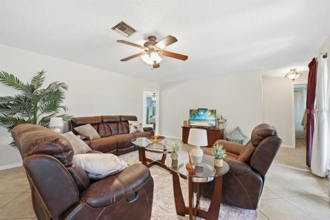 Villa ou maison à vendre à Coral Springs, Floride: 3 chambres, 178.19 m2 № 2181731 - photo 9