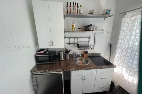 Снять в аренду квартиру в Майами-Бич, Флорида 1 спальня, 39.76м2, № 2078007 - фото 4