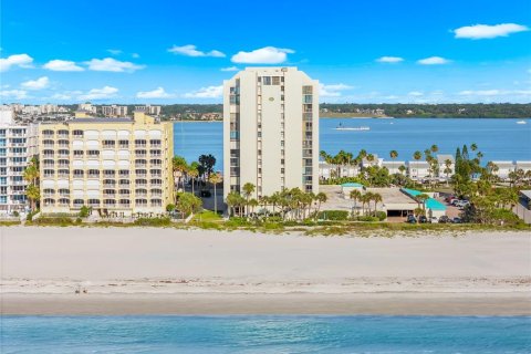 Condo in Clearwater, Florida, 3 bedrooms  № 2119004