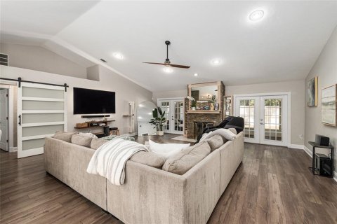 House in Gainesville, Florida 4 bedrooms, 163.14 sq.m. № 1911184 - photo 9
