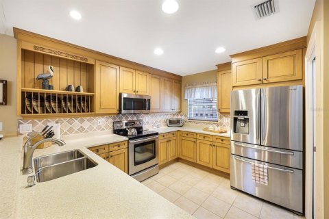 House in Cape Coral, Florida 3 bedrooms, 159.42 sq.m. № 1743594 - photo 4