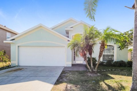 Casa en alquiler en Kissimmee, Florida, 4 dormitorios, 177.44 m2 № 1832057 - foto 1