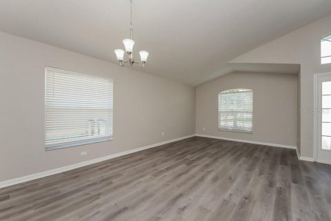 Casa en alquiler en Kissimmee, Florida, 4 dormitorios, 177.44 m2 № 1832057 - foto 5