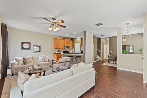 Adosado en venta en Saint Petersburg, Florida, 3 dormitorios, 151.9 m2 № 1919777 - foto 13