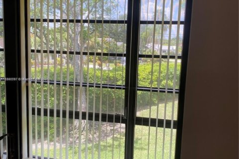 Appartement à louer à Tamarac, Floride: 2 chambres, 76.83 m2 № 1926040 - photo 5