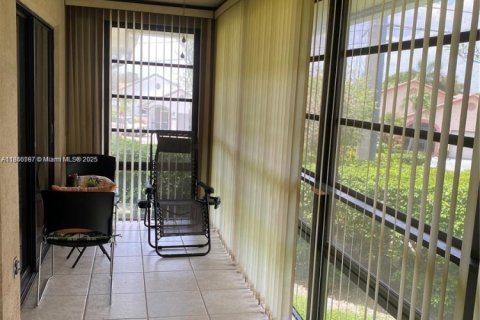 Appartement à louer à Tamarac, Floride: 2 chambres, 76.83 m2 № 1926040 - photo 9