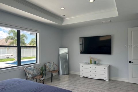 Villa ou maison à louer à Cape Coral, Floride: 3 chambres, 171.22 m2 № 1639619 - photo 12