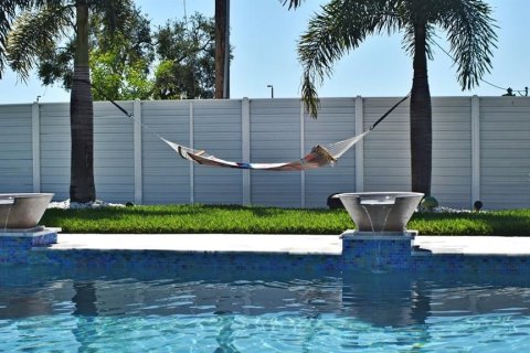 Villa ou maison à louer à Cape Coral, Floride: 3 chambres, 171.22 m2 № 1639619 - photo 27