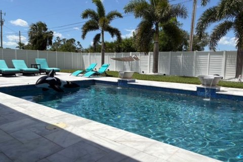 Villa ou maison à louer à Cape Coral, Floride: 3 chambres, 171.22 m2 № 1639619 - photo 20