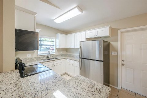 Casa en venta en Orlando, Florida, 3 dormitorios, 89.65 m2 № 1905752 - foto 14