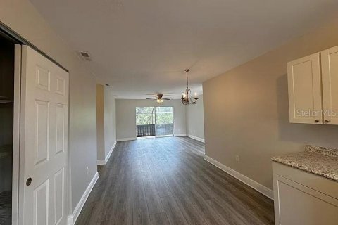 Copropriété à louer à Sarasota, Floride: 2 chambres, 89.84 m2 № 1829344 - photo 7