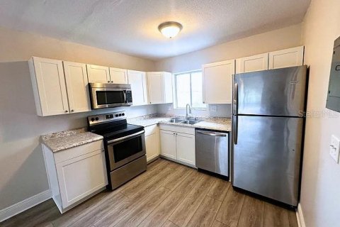 Copropriété à louer à Sarasota, Floride: 2 chambres, 89.84 m2 № 1829344 - photo 3