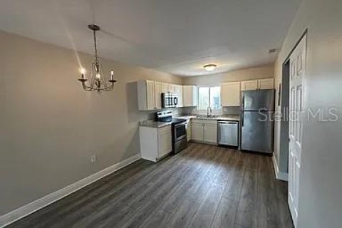 Copropriété à louer à Sarasota, Floride: 2 chambres, 89.84 m2 № 1829344 - photo 4