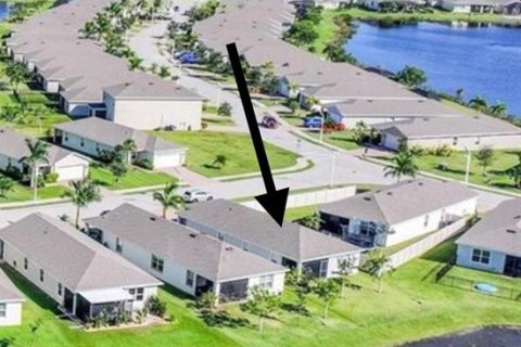 House in North Fort Myers, Florida 3 bedrooms, 132.57 sq.m. № 2231036 - photo 17