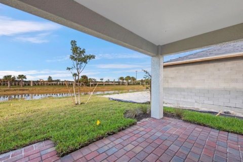 House in North Fort Myers, Florida 3 bedrooms, 132.57 sq.m. № 2231036 - photo 19