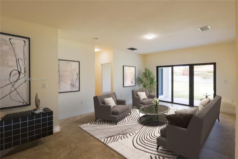 House in Palmetto Bay, Florida 5 bedrooms, 244.61 sq.m. № 2153852 - photo 3