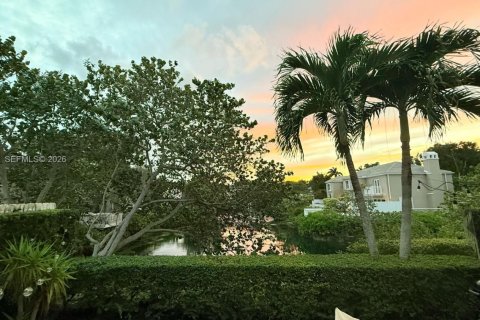 Adosado en alquiler en Miami, Florida, 2 dormitorios, 135.27 m2 № 2049124 - foto 10