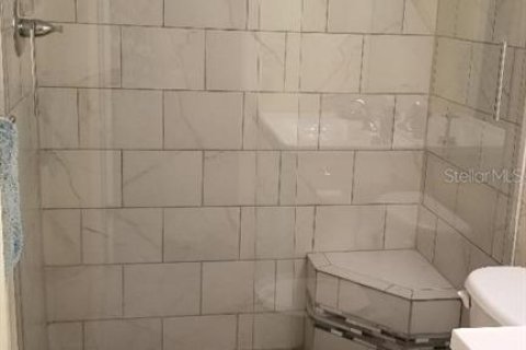 Condo in Saint Petersburg, Florida, 1 bedroom  № 2205929 - photo 18
