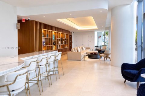 Copropriété à vendre à Miami, Floride: 2 chambres, 102.38 m2 № 2066342 - photo 17