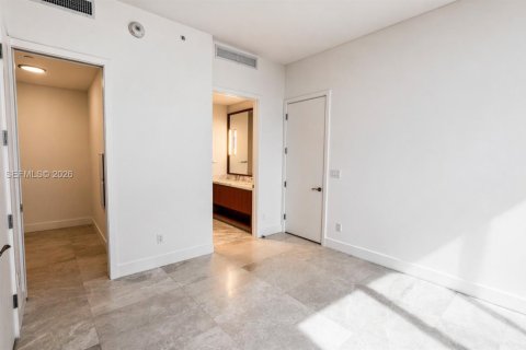 Copropriété à vendre à Miami, Floride: 2 chambres, 102.38 m2 № 2066342 - photo 8