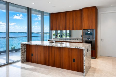 Copropriété à vendre à Miami, Floride: 2 chambres, 102.38 m2 № 2066342 - photo 4