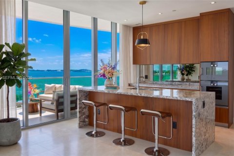 Copropriété à vendre à Miami, Floride: 2 chambres, 102.38 m2 № 2066342 - photo 5