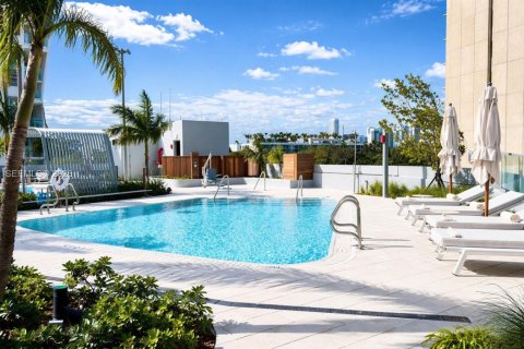 Copropriété à vendre à Miami, Floride: 2 chambres, 102.38 m2 № 2066342 - photo 22