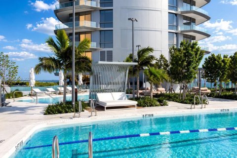 Copropriété à vendre à Miami, Floride: 2 chambres, 102.38 m2 № 2066342 - photo 21