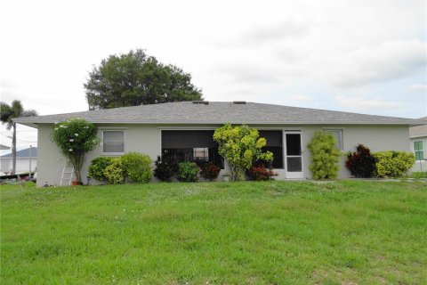 Villa ou maison à vendre à Port Charlotte, Floride: 3 chambres, 156.63 m2 № 2225554 - photo 26