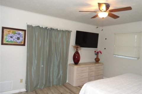 Villa ou maison à vendre à Port Charlotte, Floride: 3 chambres, 156.63 m2 № 2225554 - photo 23