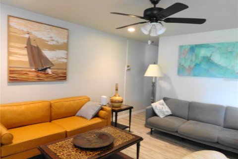 Villa ou maison à vendre à Port Charlotte, Floride: 3 chambres, 156.63 m2 № 2225554 - photo 5
