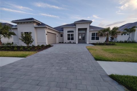 House in Ave Maria, Florida 3 bedrooms № 1887493 - photo 2