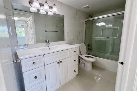 Снять в аренду кондоминиум в Дорал, Флорида 1 спальня, 75.25м2, № 1992403 - фото 5