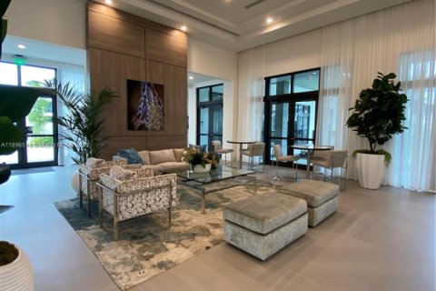 Снять в аренду таунхаус в Дорал, Флорида 3 спальни, 132.29м2, № 1948311 - фото 26