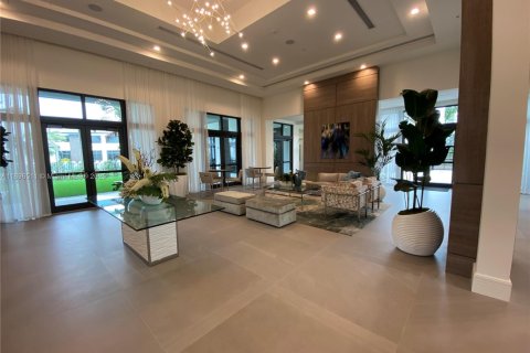 Снять в аренду таунхаус в Дорал, Флорида 3 спальни, 132.29м2, № 1948311 - фото 25