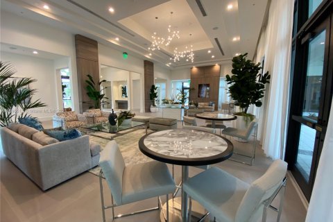 Снять в аренду таунхаус в Дорал, Флорида 3 спальни, 132.29м2, № 1948311 - фото 29