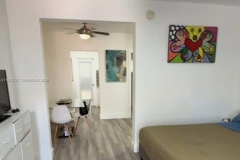 Condo in Miami Beach, Florida  № 2042189 - photo 3