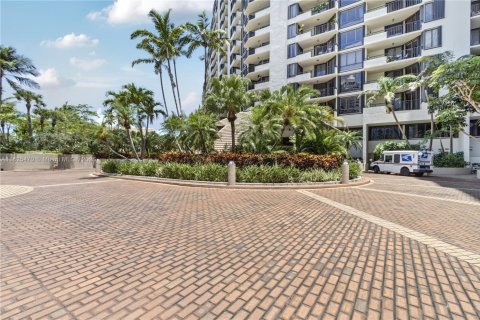 Condominio en venta en Miami, Florida, 3 dormitorios, 175.59 m2 № 2034494 - foto 27