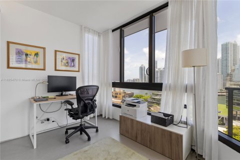 Condominio en venta en Miami, Florida, 3 dormitorios, 175.59 m2 № 2034494 - foto 11