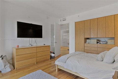 Condominio en venta en Miami, Florida, 3 dormitorios, 175.59 m2 № 2034494 - foto 21