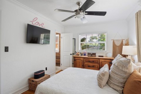 Casa en venta en Winter Park, Florida, 5 dormitorios, 208.29 m2 № 1858093 - foto 18