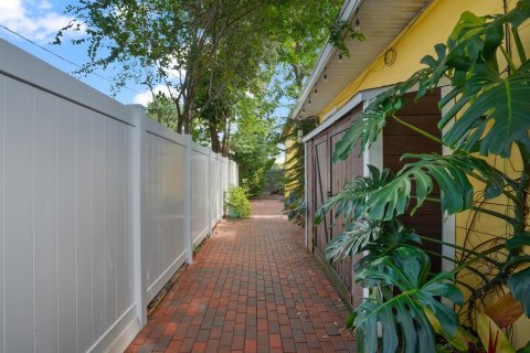 Casa en venta en Winter Park, Florida, 5 dormitorios, 208.29 m2 № 1858093 - foto 26