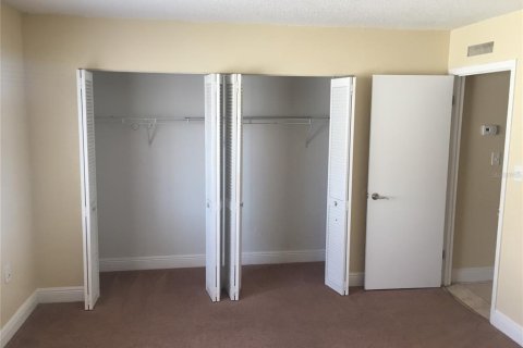 Condo in Orlando, Florida, 1 bedroom  № 2167743 - photo 15