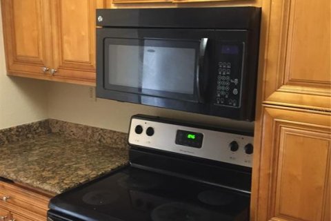 Condo in Orlando, Florida, 1 bedroom  № 2167743 - photo 11