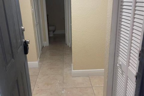 Condo in Orlando, Florida, 1 bedroom  № 2167743 - photo 2
