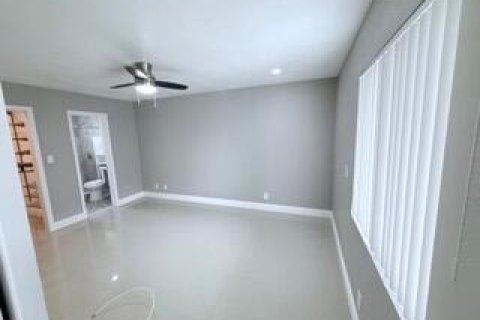 Propiedad comercial en venta en Oakland Park, Florida, 166.57 m2 № 2146134 - foto 21