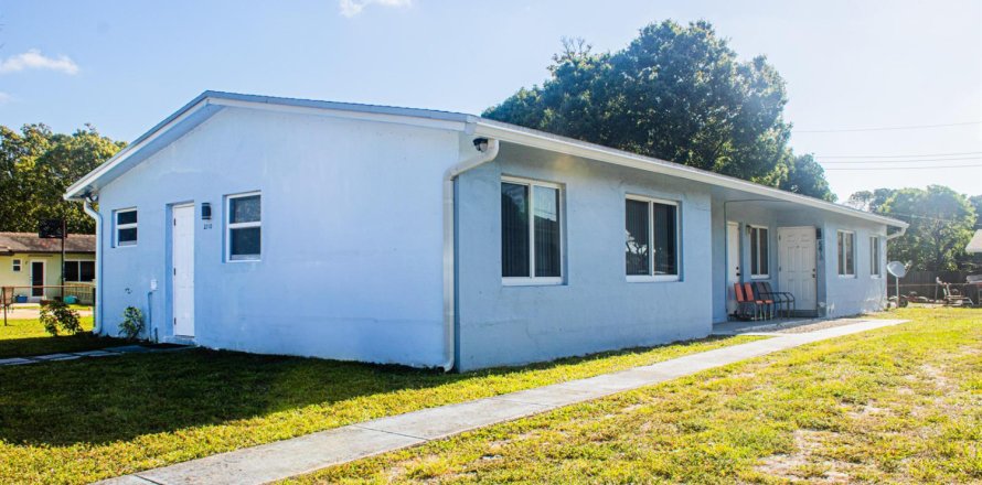 Propiedad comercial en Oakland Park, Florida 166.57 m2 № 2146134