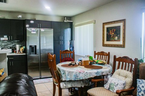 Propiedad comercial en venta en Oakland Park, Florida, 166.57 m2 № 2146134 - foto 30