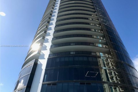 Купить кондоминиум в Санни-Айлс-Бич, Флорида 3 спальни, 385.92м2, № 2053502 - фото 19